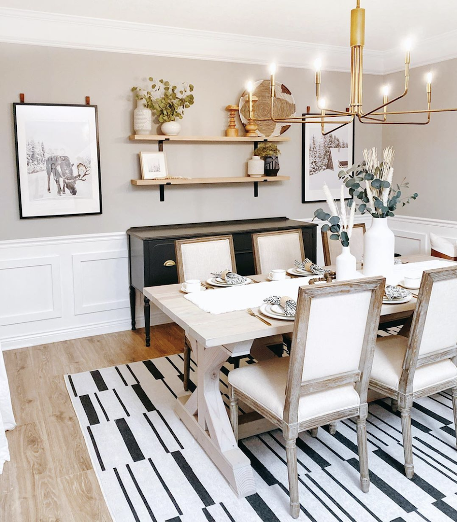 dining room design with gold chandelier