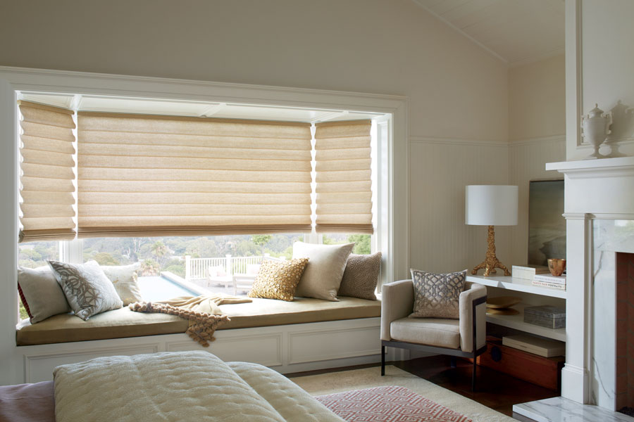 bedroom bay with vignette roman shades